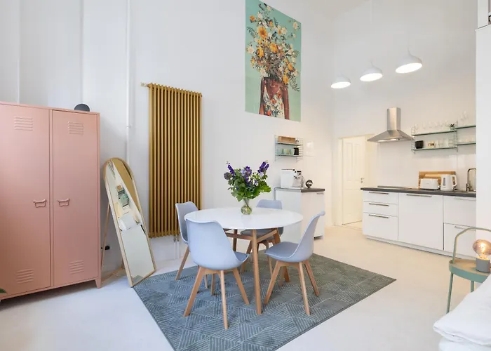 Great 2-Room Loft With 2 Bathrooms And 2 Kitchen