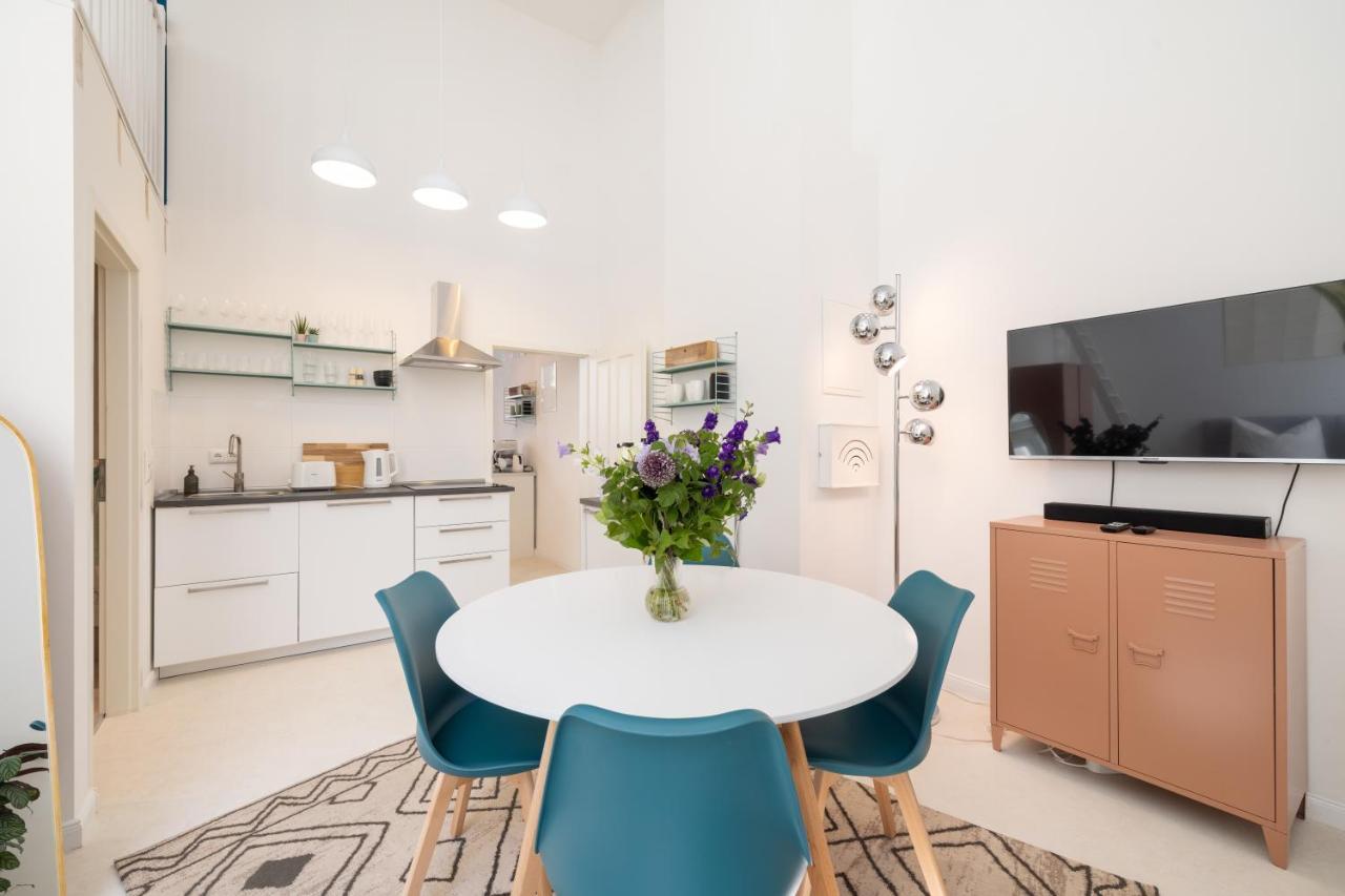 Apartment Great 2-room Loft With 2 Bathrooms And 2 Kitchen *