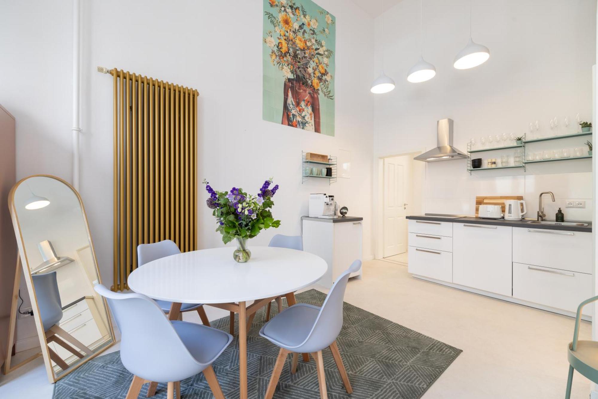 Apartment Great 2-room Loft With 2 Bathrooms And 2 Kitchen Berlin