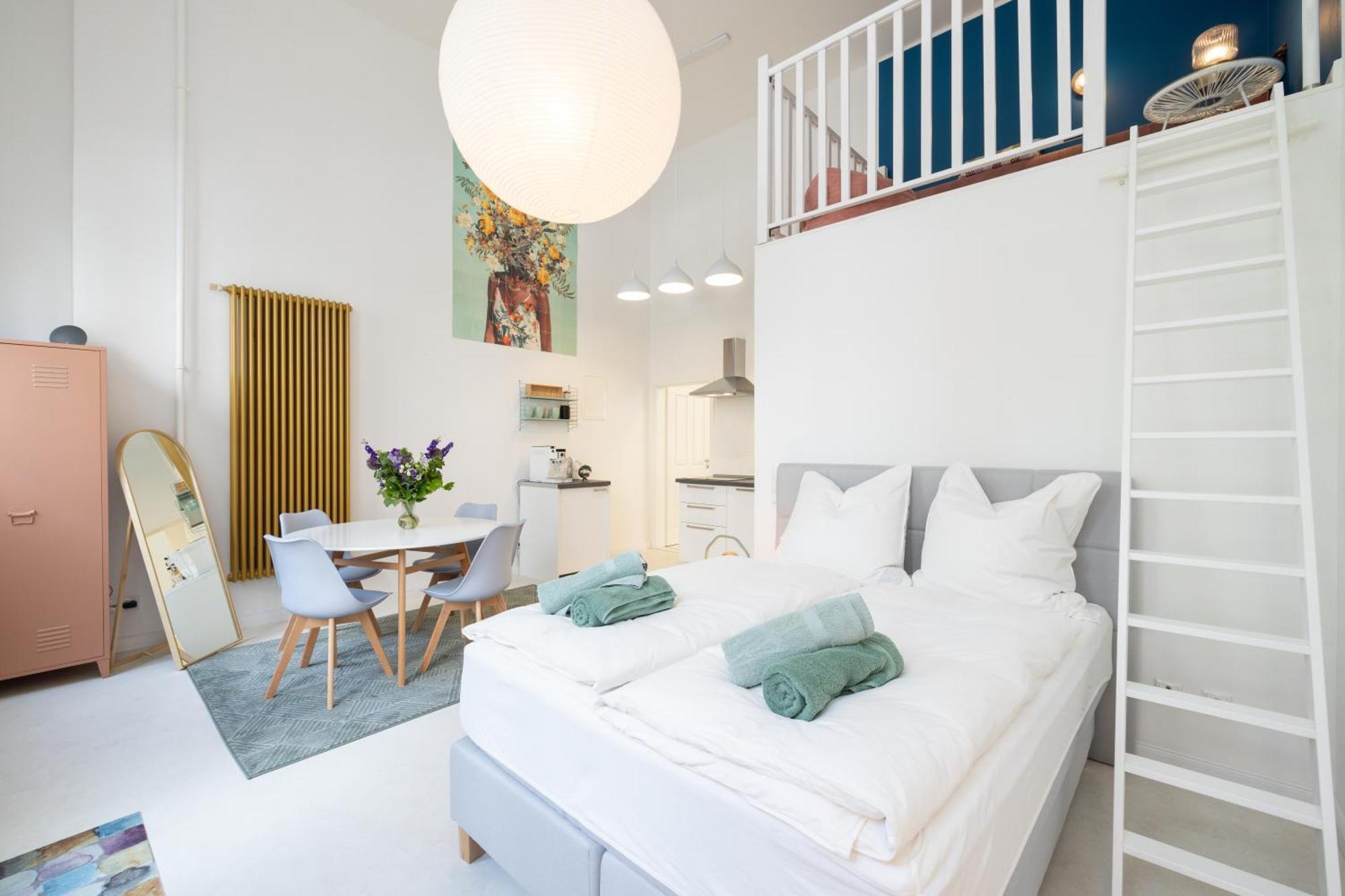 Apartment Great 2-room Loft With 2 Bathrooms And 2 Kitchen *