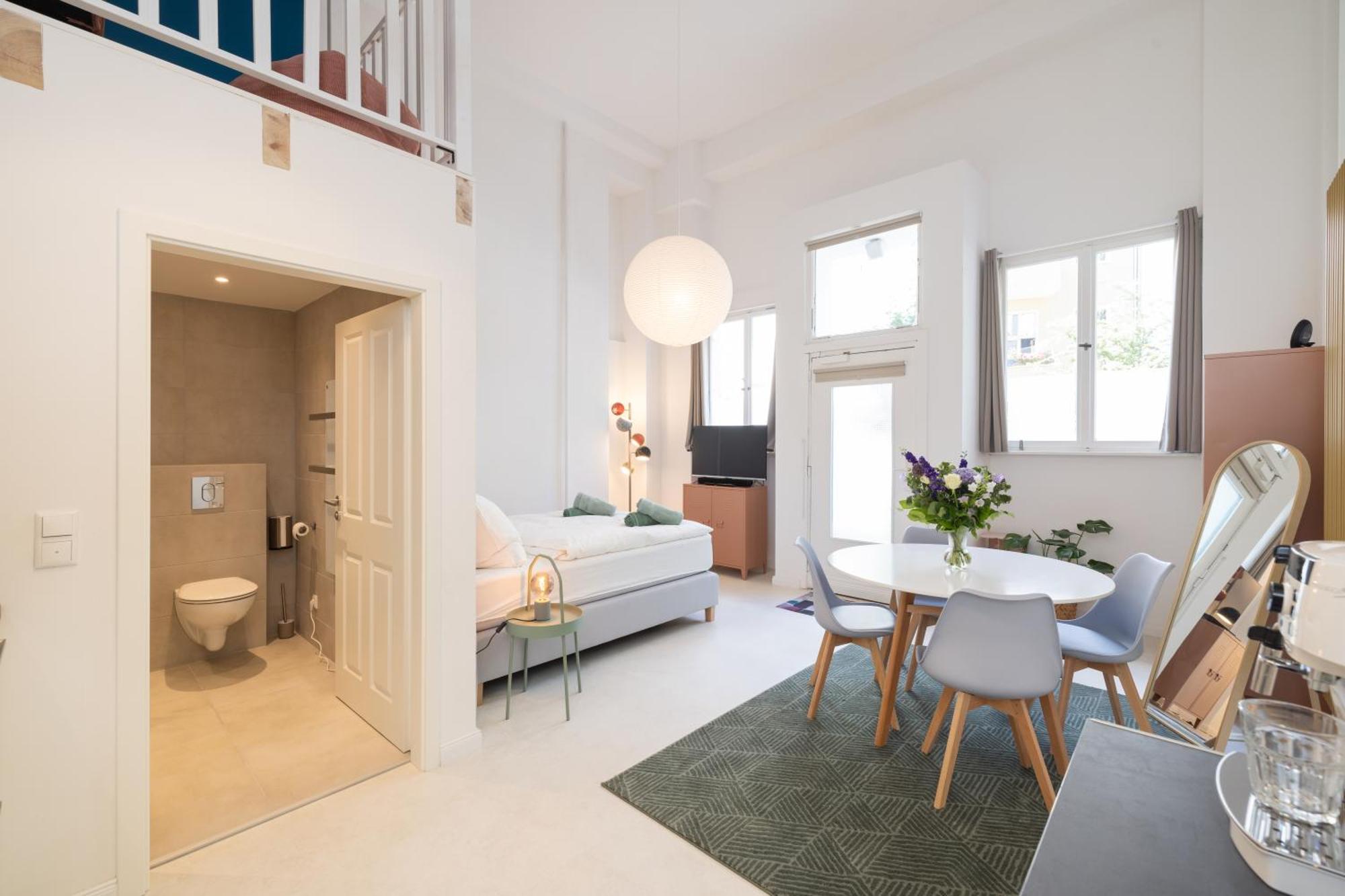 Apartment Great 2-room Loft With 2 Bathrooms And 2 Kitchen Berlin
