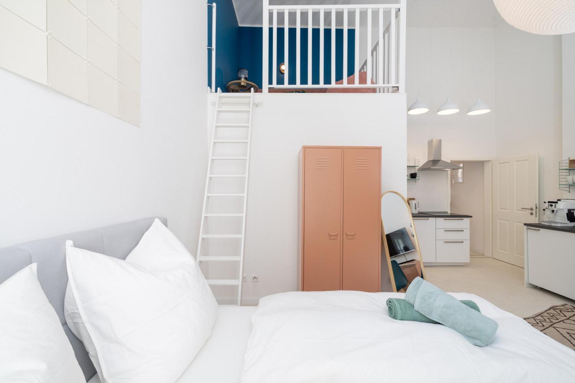 Great 2-room Loft With 2 Bathrooms And 2 Kitchen Apartment Berlin