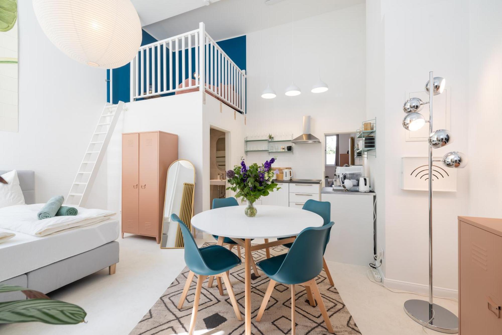 Great 2-room Loft With 2 Bathrooms And 2 Kitchen